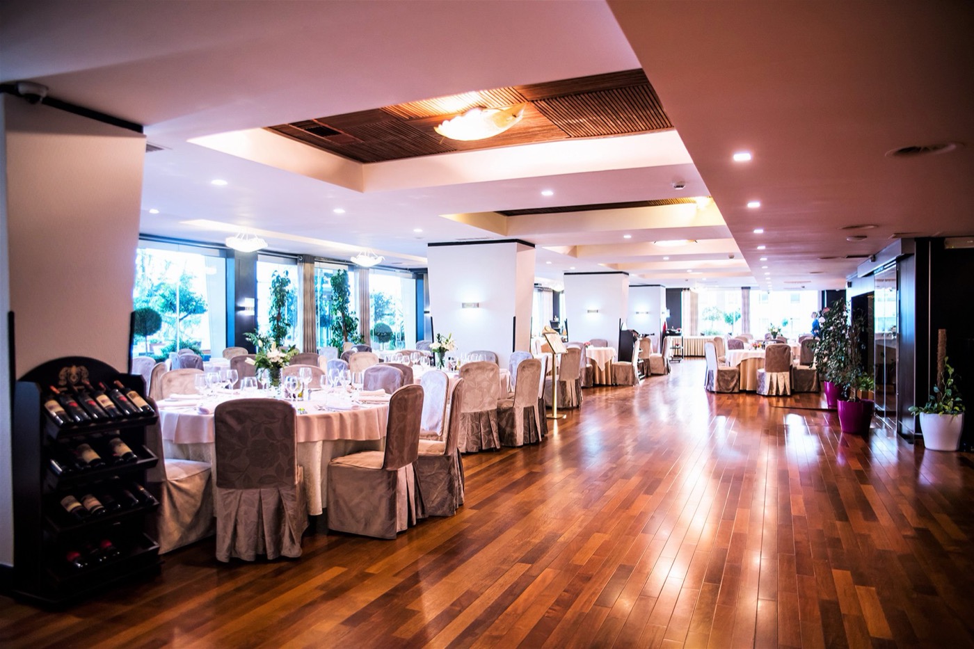 Sallë e shtruar për event
